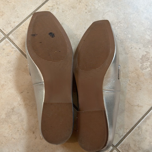Steve Madden Ryann silver metallic loafers size 7.5 - Picture 6 of 7